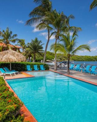 Jasmins Penthouse Jan Thiel - Waterfront Penthouse with Pool & Dock near Beach