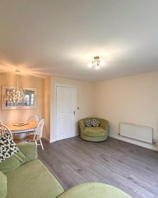 4 Bed Town House with free parking