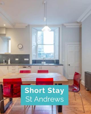 Luxury St Andrews Apartment - 5 mins to Old Course