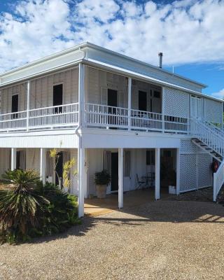 Ribbonwood Bed & Breakfast, Emu Park Qld