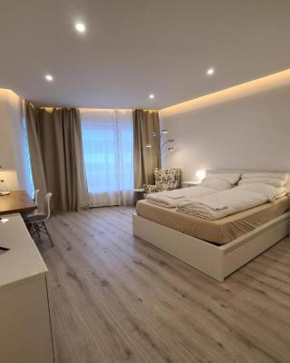 Soleil Rooms - Pure Living in the City Center