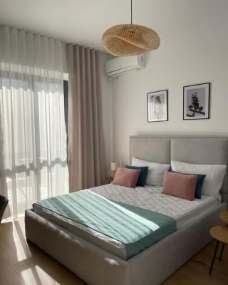 Sunny City Center Apartment