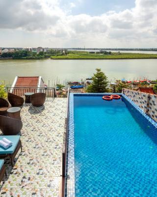 Rockmouse Centre River Villa Hoi An