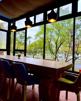 Luodong Park Villa B&B
