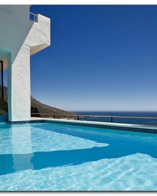 Bayview Penthouses and Rooms