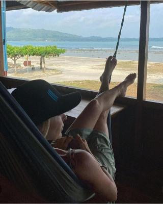 Nias Shady Palm surfcamp