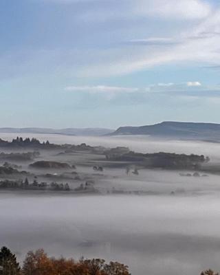 Stoneymollan over Loch Lomond