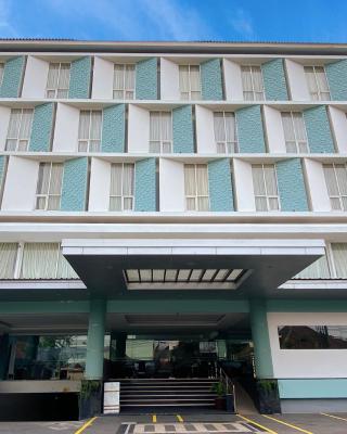Luxury Malioboro Hotel