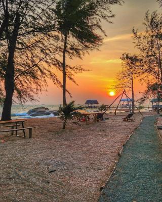 Bai Thom Retreat