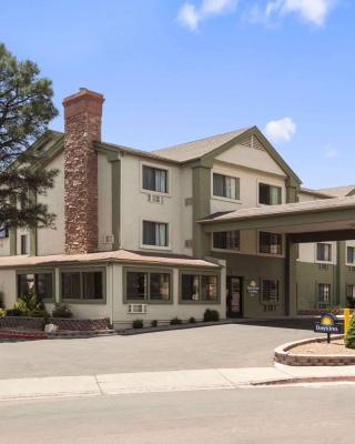 Days Inn & Suites by Wyndham East Flagstaff