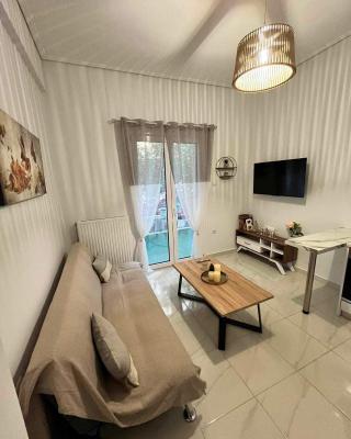 Elegant & Modern Apartment near to Athens Riviera