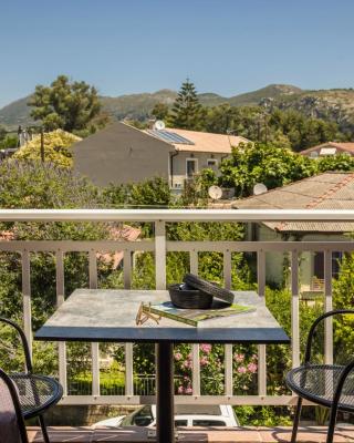 Rosilion Studios & Apartments