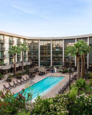 Embassy Suites by Hilton Phoenix Biltmore