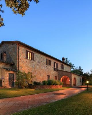 Podere Fignano, holiday home - apartments, renovated 2024