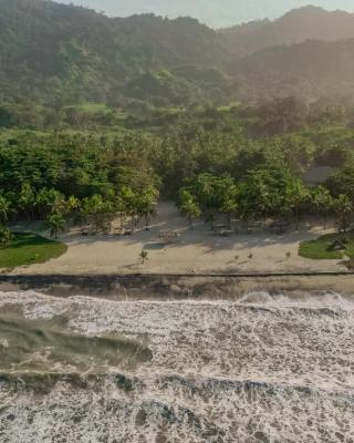 Playa Bonita Hotel EcoCabañas Tayrona