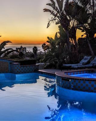 360 Degree Ocean & City Views With Pool, Spa, Close to the Beach! Pets OK