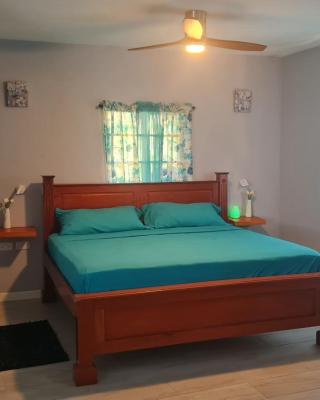Coconut Creek Deluxe Suite