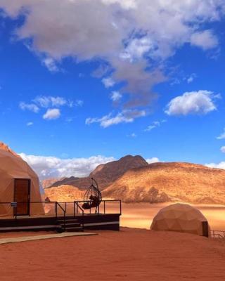 Wadi Rum Desert Tours and Glamping with Hussein
