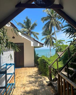 Arugambay Surf Resort