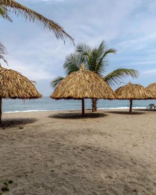 CASA DE CAMPO CASTILLETE dentro del PARQUE TAYRONA