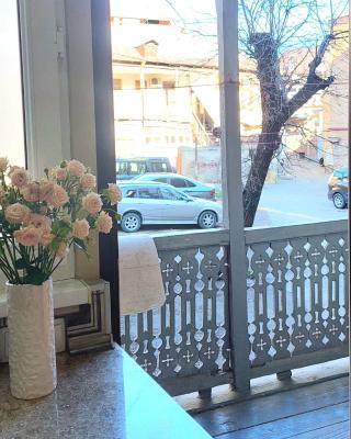 Dali's Royal Apartment