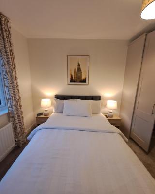Cozy bedroom in Lucan, Dublin