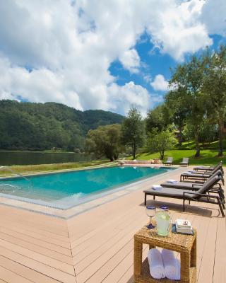 Sierra Lago