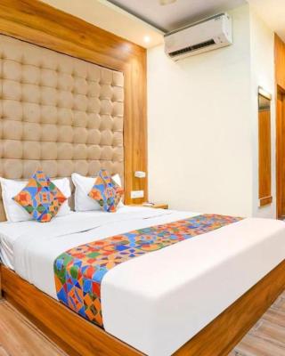 Cozy Inn T2 Mumbai Airport