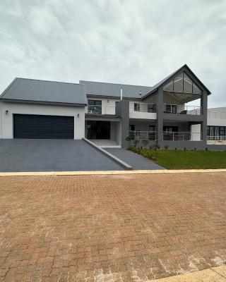 955 Highlands Gate Golf Estate