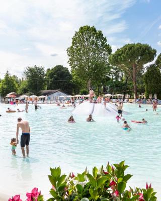 hu Altomincio Village