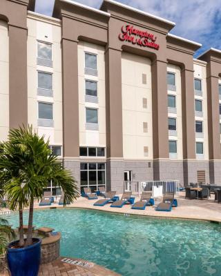 Hampton Inn & Suites Fort Myers-Colonial Boulevard