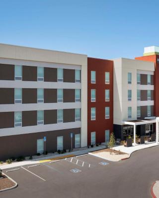 Home2 Suites By Hilton Clovis Fresno Airport