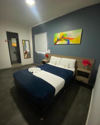 Hotel America 52