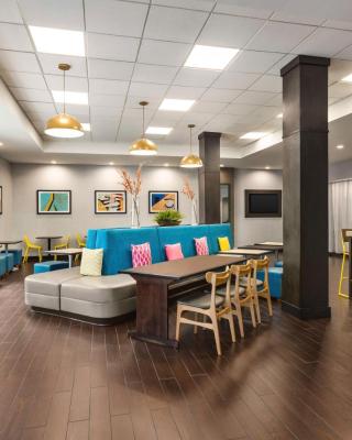 Home2 Suites Long Island City/Manhattan View