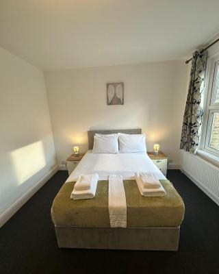 Cambridge Central Rooms - Tas Accommodations