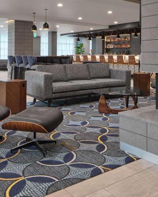 River's Edge Hotel Portland, Tapestry Collection by Hilton