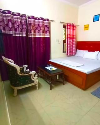 The Super Residency - Near Nizamuddin Markaz & Auliya Dargha