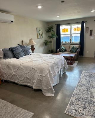 Tmae's Bed & Rest