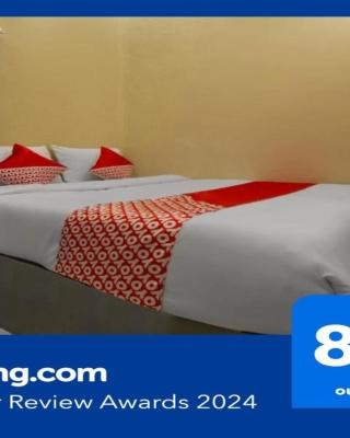 OYO 2527 Hotel Triana