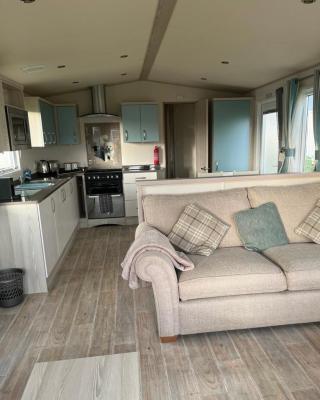 GDs Luxury Caravan Hire Turnberry Holiday Park