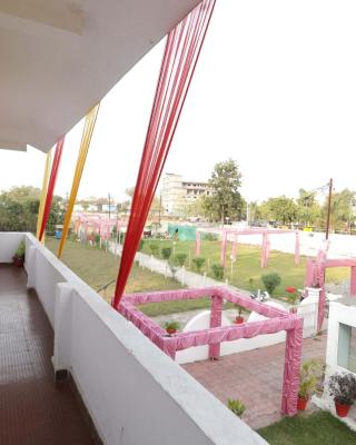 OYO Hotel Shahnai Garden