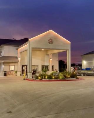 Lone Star Inn and Suites Victoria