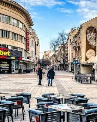 Guest rooms Super center PLOVDIV perfect location