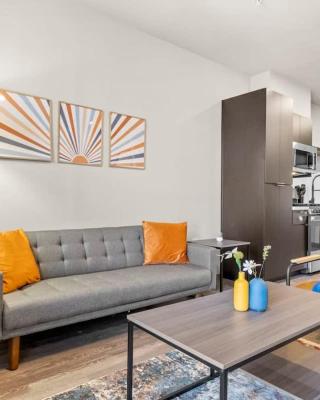 Stunning Westgate CozySuites by stadium with pool 12