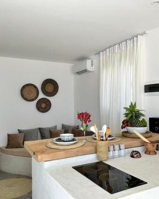 Beachfront White Pearl Suite ZanzibarHouses
