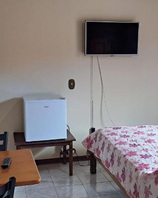 Suíte Com Estacionamento Perto do Centro