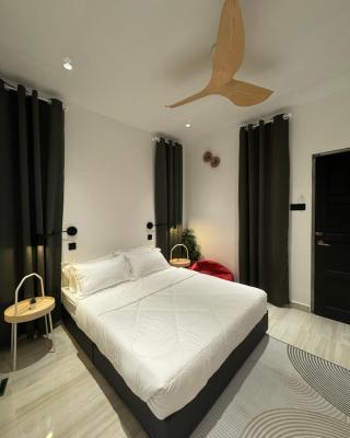 Cozy Scandinavi Guest room - Queen Bed, Free Netflix, Prime & Wi-Fi Near Bukit Mertajam