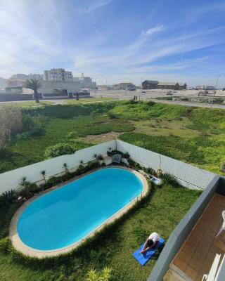 Vagueira Guest House & Beach Hostel