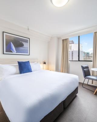 Oaks Sydney Castlereagh Suites