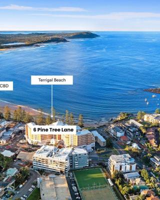 Modern & Cozy Unit Just Steps from Terrigal Beach